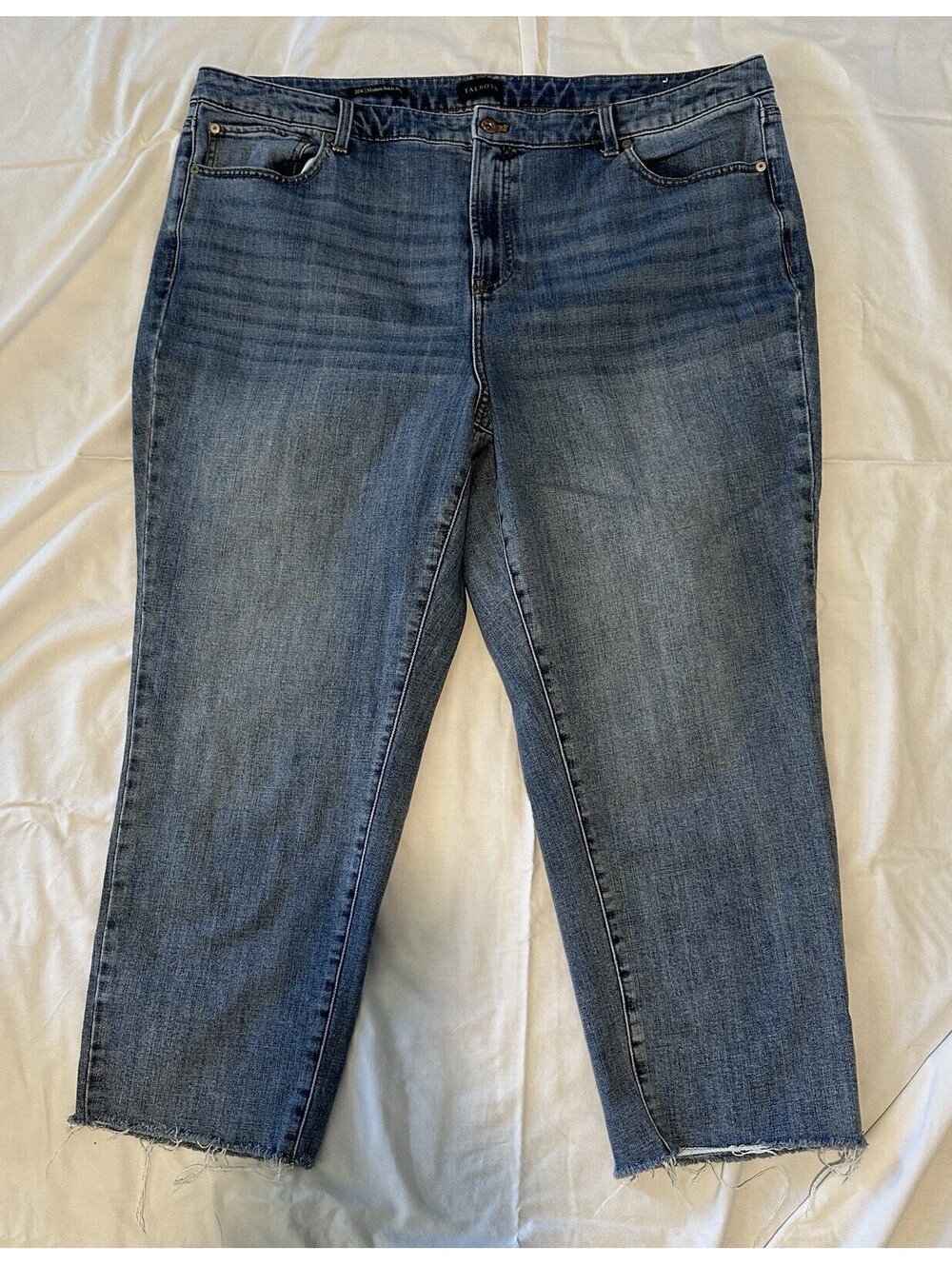 Talbots Modern Ankle Raw Hem Jeans Size 22W, Medium Wash, Excellent Condition.